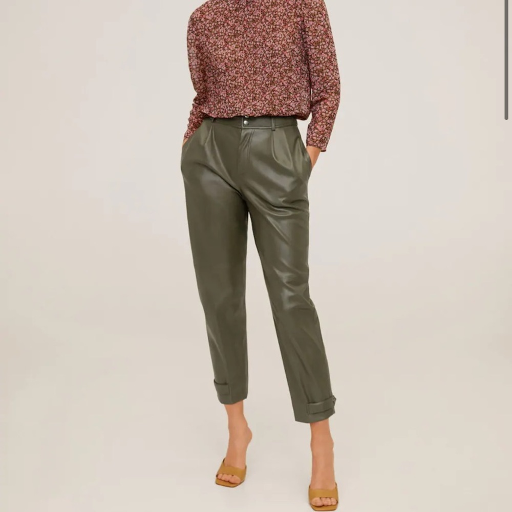 ⚡️FLASH SALE ⚡️ $65 ⚡️Mango Dart High Waist Trousers size 4